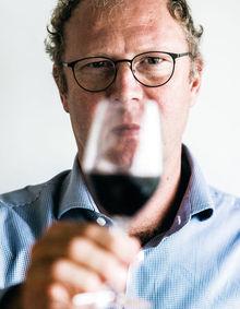 De la vigne à votre caddie du supermarché : Profession, acheteurs de vins