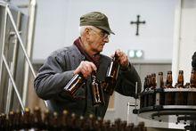 Des moines de Normandie ressuscitent la bière d'abbaye
