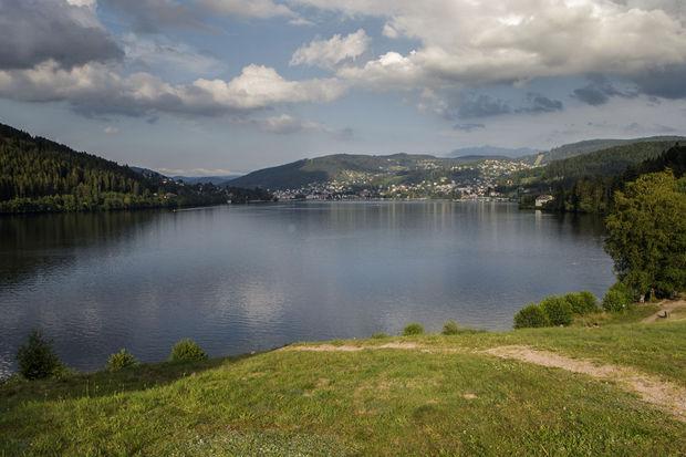 Le Lac de Gérardmer est le plus grand lac naturel des Vosges. 