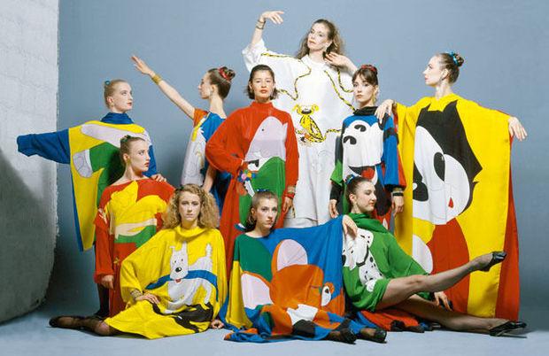 Des robes en hommage aux héros de BD, portées par les danseuses de l'Opéra de Paris, en 1982.