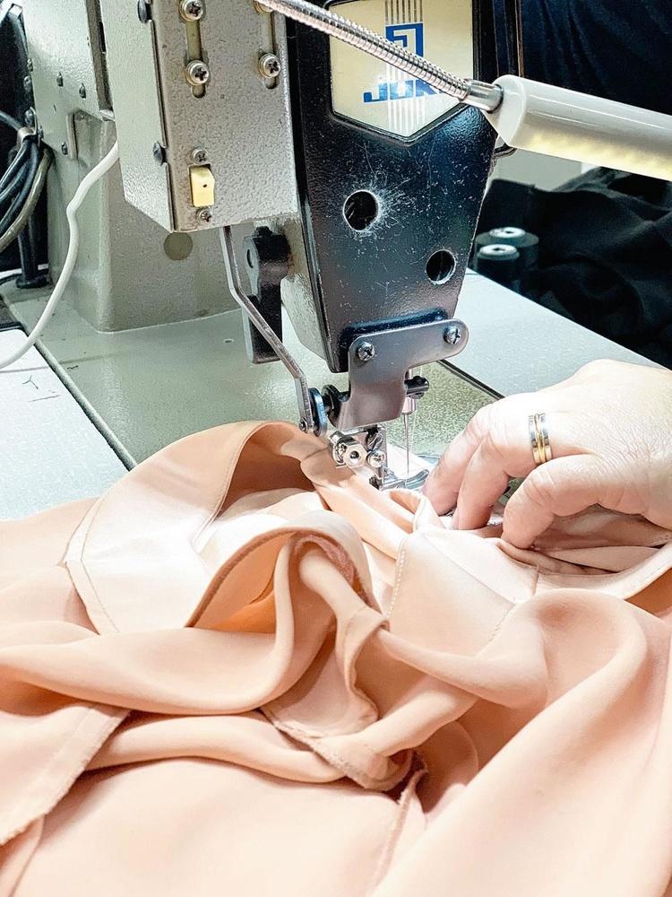 AAC Têxteis, l'un des fleurons de l'industrie textile portugaise, travaille pour de grandes marques comme Balenciaga, Marc Jacobs ou Essentiel.