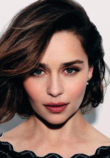 Héroïne de GoT et girl next door sur Instagram, Emilia Clarke devient égérie pour Dolce Gabbana
