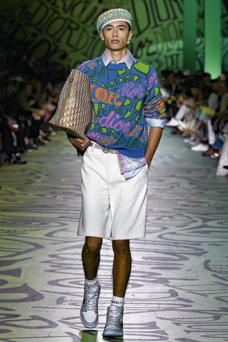 Pour l'automne 20, présenté à Miami, Kim Jones a collaboré avec la légende du streetwear, Shawn Stussy.