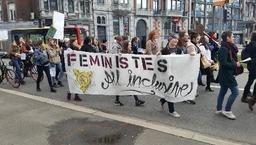 Environ 1.700 personnes à la cyclo-parade féministe à Liège l'an passé