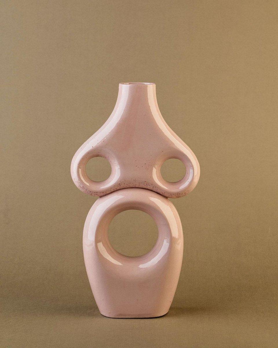 3. Une ode à la féminité : la sculpture A Woman d'ABS Objects (225 euros). La partie supérieure peut servir de vase. Disponible sur nomad-objects.com