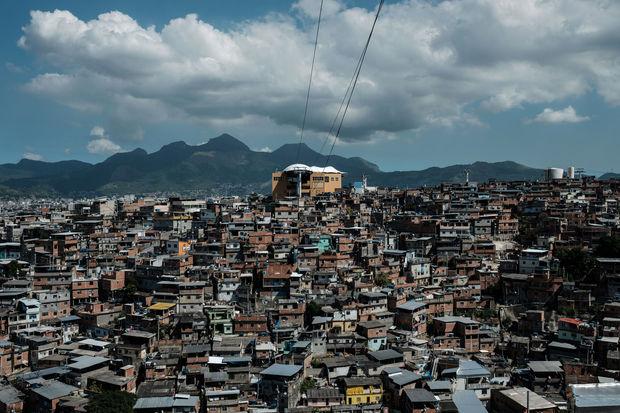 Le téléphérique d'une des favelas de Rio ne mène plus nulle part...