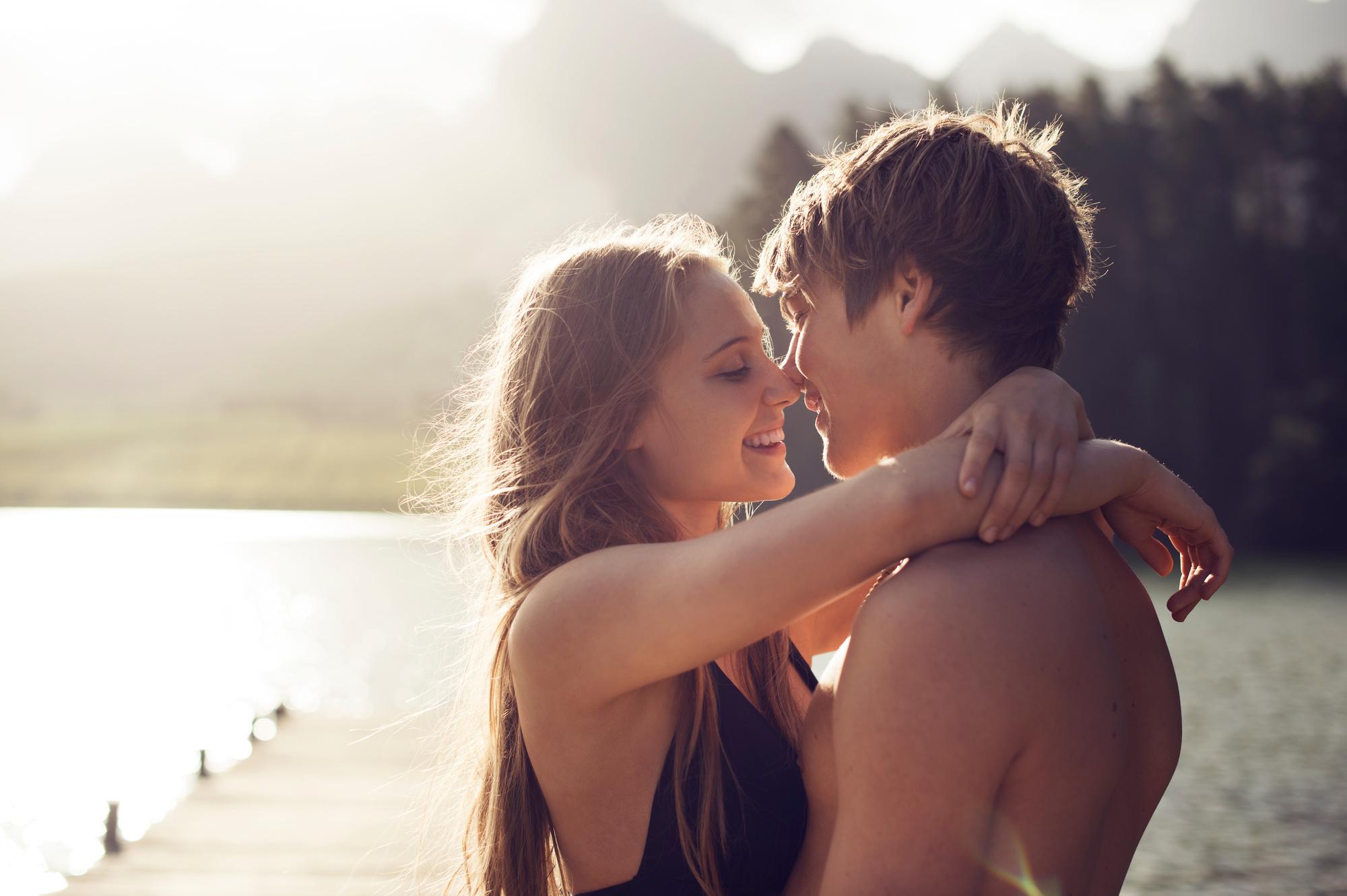 Summer, eternal season of love?  The opinion of 3 sexologists