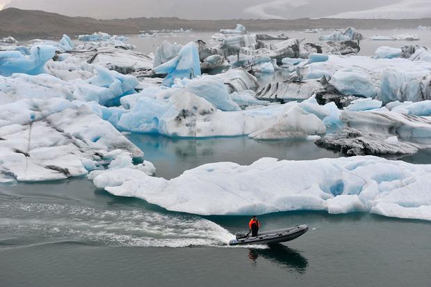  Fraîcheur polaire du seul lagon glaciaire d'Europe. Namafjall, en direct de l'enfer.