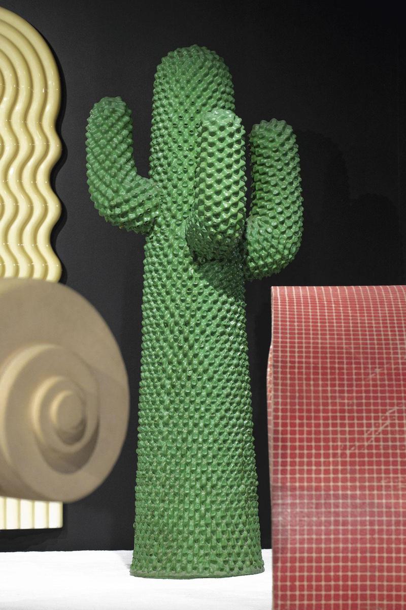 Le portemanteau Cactus de Guido Drocco et Franco Mello pour Gufram fait partie de la collection de design plastique du Brussels Design Museum.