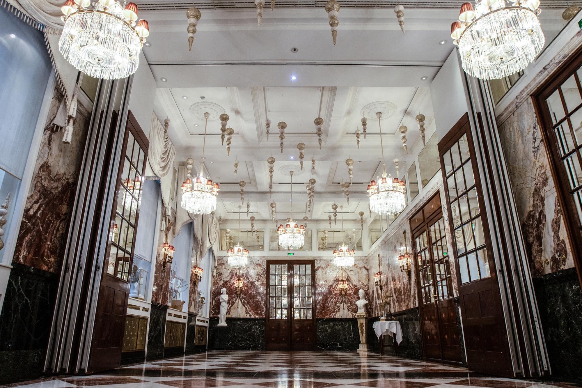 Le mythique hôtel Sacher de Vienne tente de garder son lustre