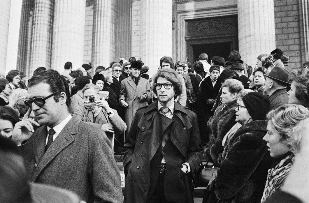Obsèques de Coco Chanel à l'église de la Madeeine, le 13 janvier 1971. Au centre, Yves Saint Laurent.