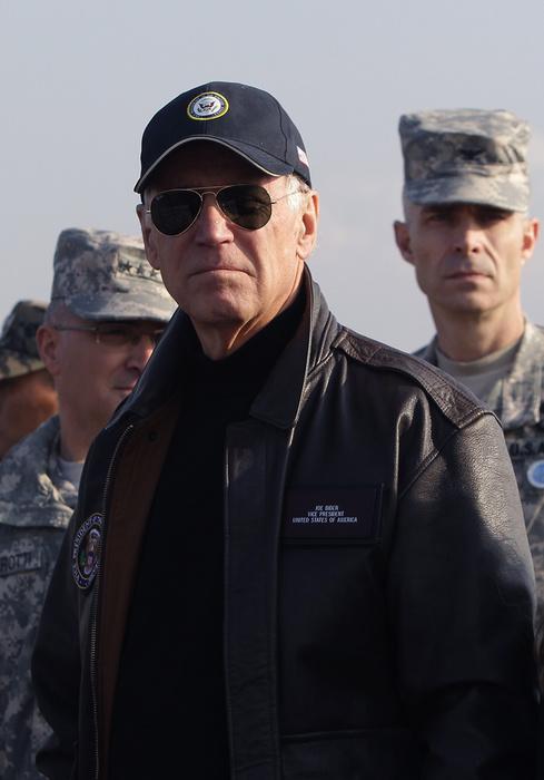 Joe Biden esprit Top Gun, quintessence d'américanité