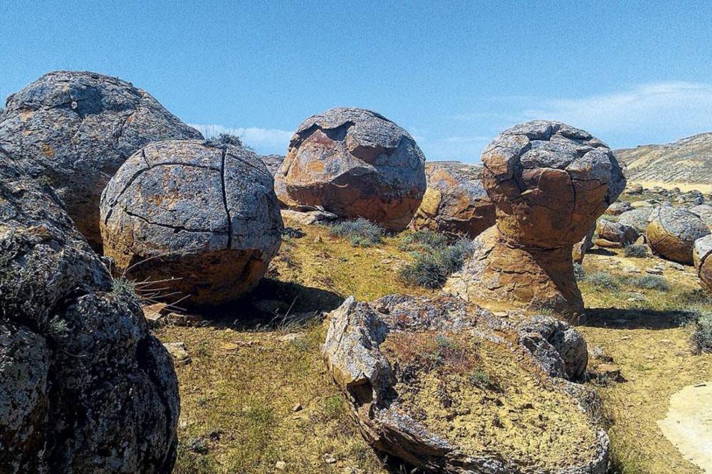 La vallée de boules de pierre 
