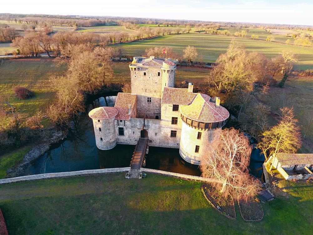 Château de Tennessus - Poitou (France)