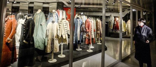 Les habits des tsars sortent des réserves du musée de l'Ermitage