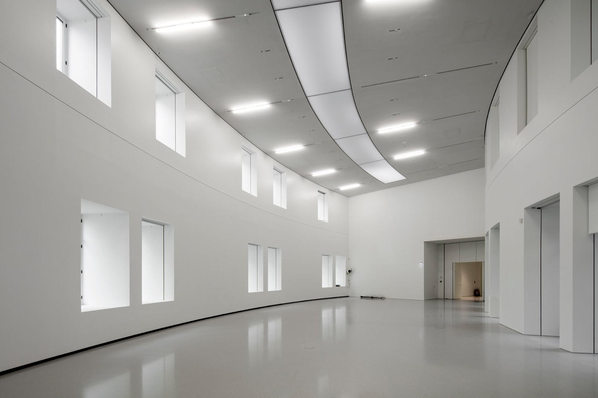 Galerie d'exposition mars 2020. Bourse de Commerce - Pinault Collection ┬® Tadao Ando Architect & Associates, Niney et Marca Architectes.