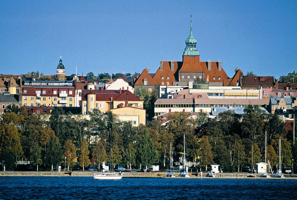 Ostersund, où cohabitent urbains et locaux défenseurs de traditions séculaires.