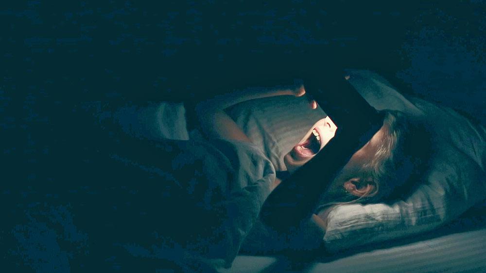 Ecrans, smartphones, tablettes: comment un sommeil 