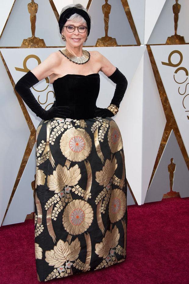 Cinquante-six ans plus tard, Rita Moreno porte la même robe aux Oscars