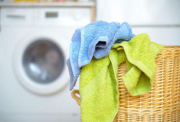 7 façons de détourner son shampoing sec à des fins utiles