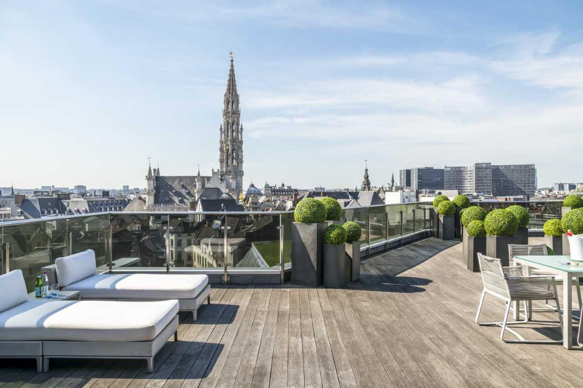 Bruxelles vue du ciel: 5 rooftops à ne pas manquer, pour partager un verre ou un plat