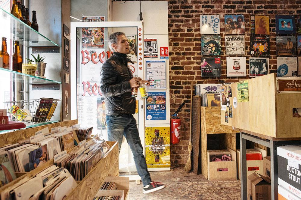 Beers & Records, dédié à la mousse et aux vinyles, à Montreuil toujours...