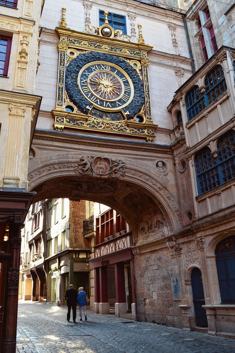 L'horloge astronomique de Rouen.