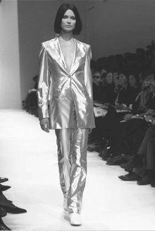 L'indémodable garde-robe de Jil Sander, icône de la femme moderne