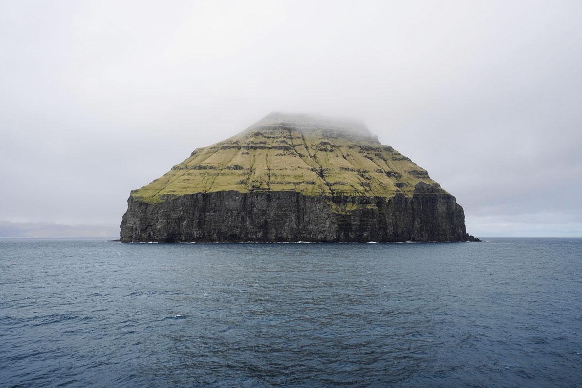 L'une des îles inhabitées des Féroé.