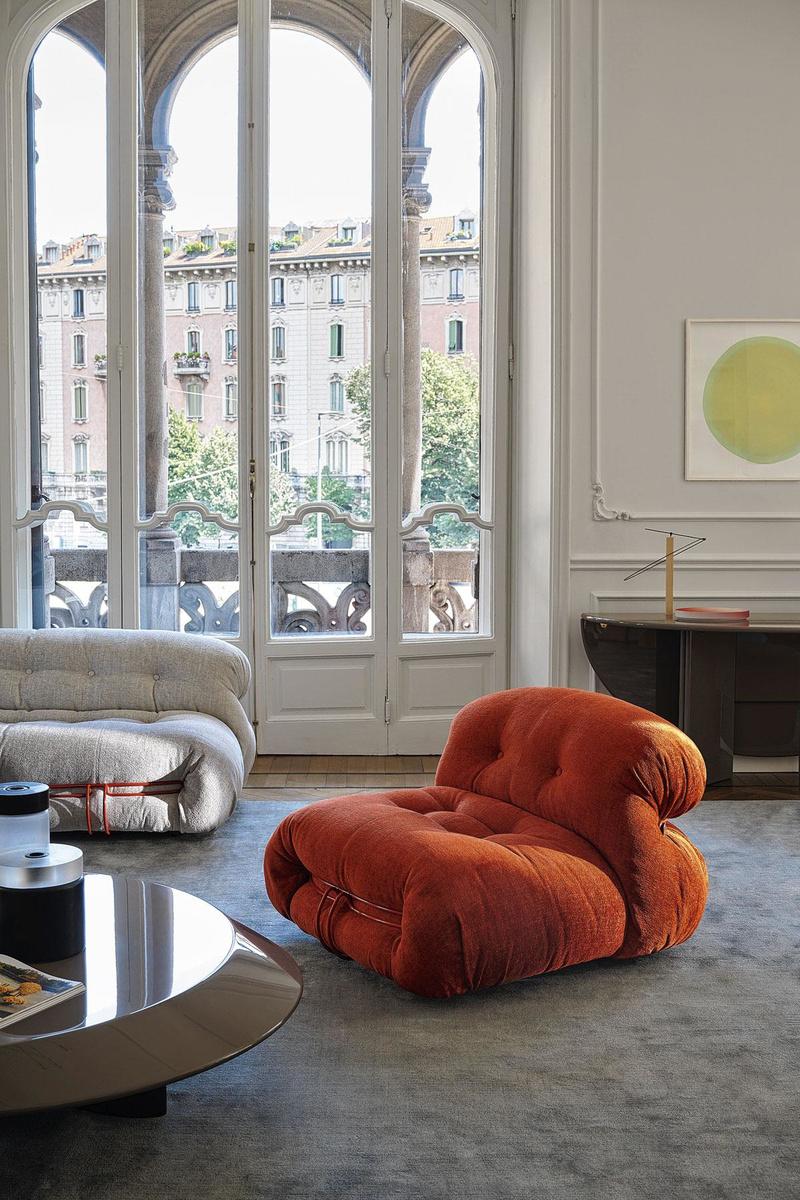 Le fauteuil Soriana d'Afra et Tobia Scarpa fait son retour. Des éditions vintage du canapé existent dans différentes catégories de prix.