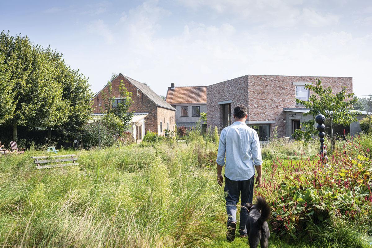 En images: Le jardin-village d'un artiste belge, lieu hybride dans la Vallée de la Lys