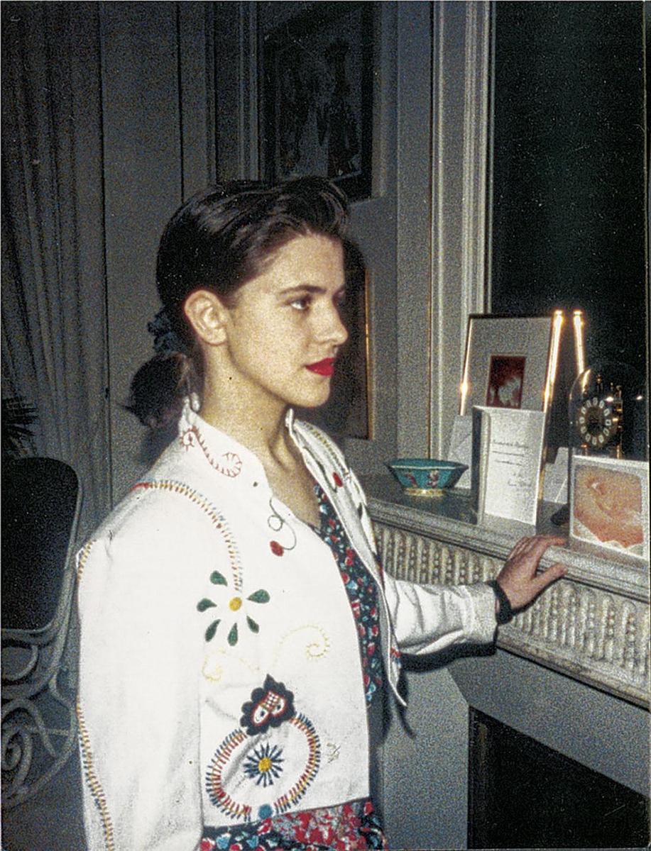 Vanessa Seward en civil, période Lübeck, 1987, quand elle fréquente l'Institut privé de l'Assomption. 