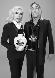Debbie Harry (Blondie) aux côtés d'Iggy Pop, pour la campagne Black XS de Paco Rabanne