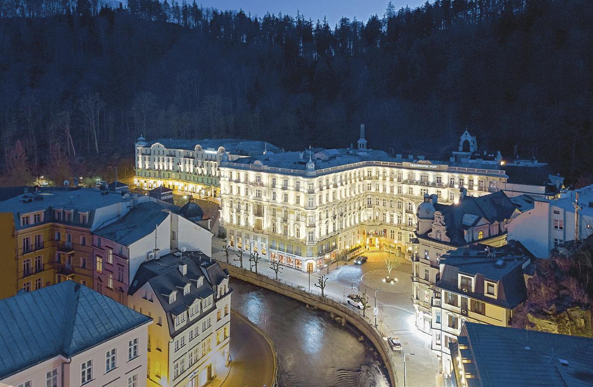 Overnacht in The Grand Budapest Hotel, de nummer één op de lijst van filmploegen en celebrity's