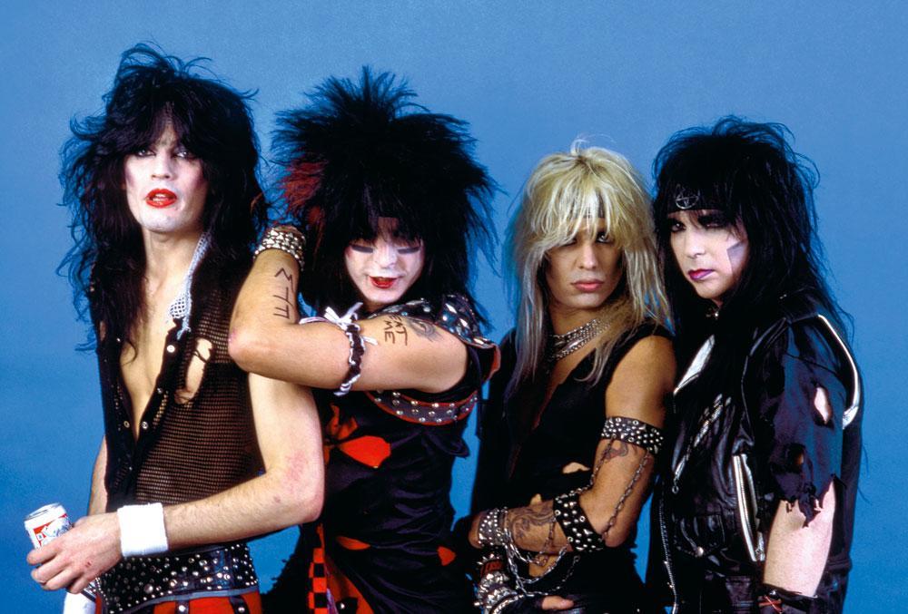 De echte Crüe, in 1985. Vlnr.: TOMMY LEE, NIKKI SIXX, VINCE NEIL en MICK MARS.