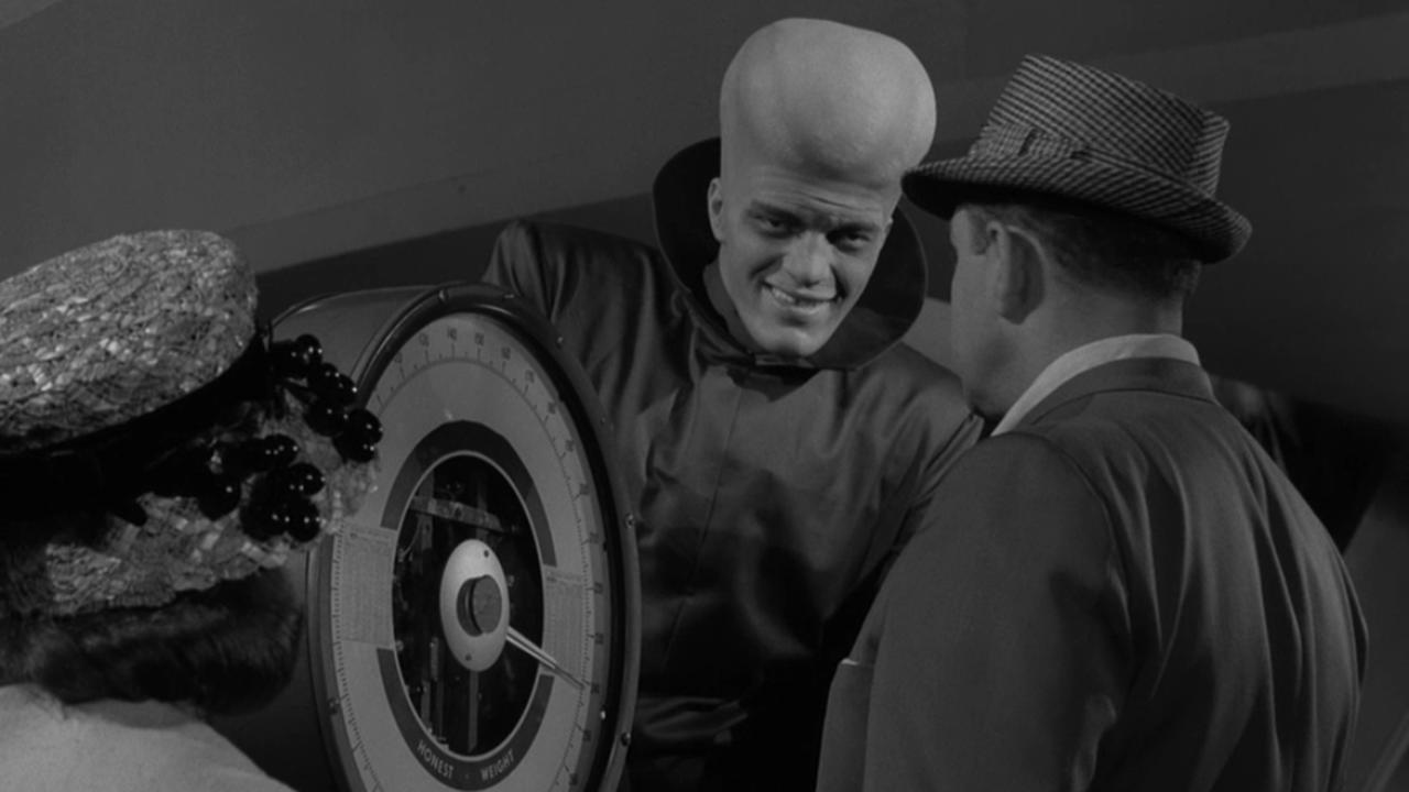 De reboot van 'The Twilight Zone' blijft hangen tussen fun en fiasco