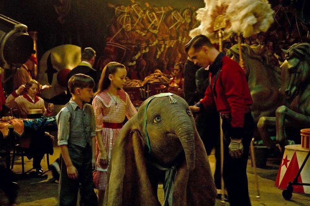 Waarom Tim Burton zich aan Dumbo waagde: 'Ik wil een eenvoudig verhaal plaatsen tegenover de chaos van de wereld'