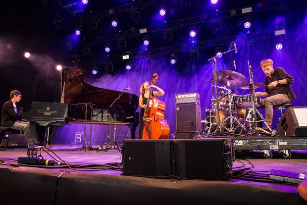 Dag 4 van Gent Jazz met Norah Jones: spannend voorspel, mierzoete climax
