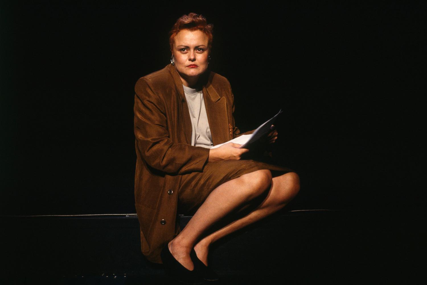 Muriel Robin dans son spectacle Les Majorettes se cachent pour mourir, 1989.