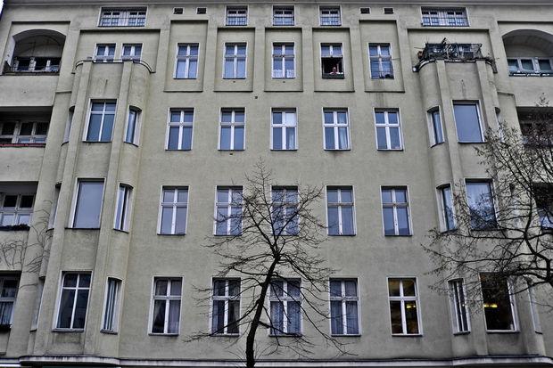 Berlin L'appartement dans cet immeuble berlinois, partagé avec Iggy Pop en 1976-1978, Hauptstrasse 155 à Schöneberg, photographié en 2013