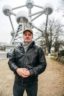 Patrick Wallens, patron de Couleur Café, devant l'Atomium, portique d'entrée de l'édition 2017.