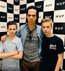 Nick Cave et ses fils Earl et Arthur (à droite).