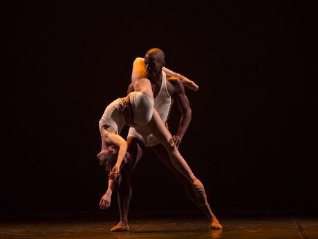 Melissa Hamilton et Eric Underwood du Royal Ballet de Londres (Angleterre) le 15 novembre 2014 aux Hivernales de la Danse à Liège