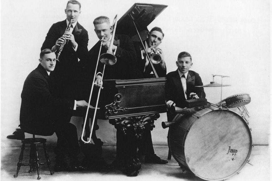 L'Original Dixieland Jass Band, formation entièrement blanche, à l'origine du premier enregistrement jazz, il y a 100 ans.