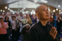 Thich Nhat Hanh dans Walk with me
