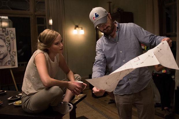Jennifer Lawrence et Darren Aronofsky sur le tournage de Mother!