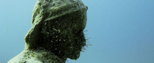 L'une des statues immergées du musée Atlantico