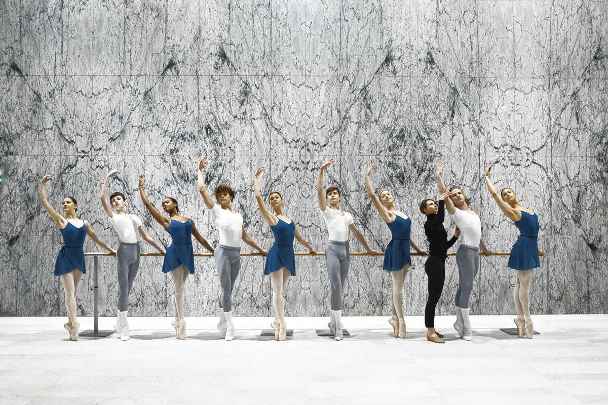 En septembre 2022, la Mosa Ballet School s'ouvrira à Liège, dans l'ancien siège de la Banque nationale.