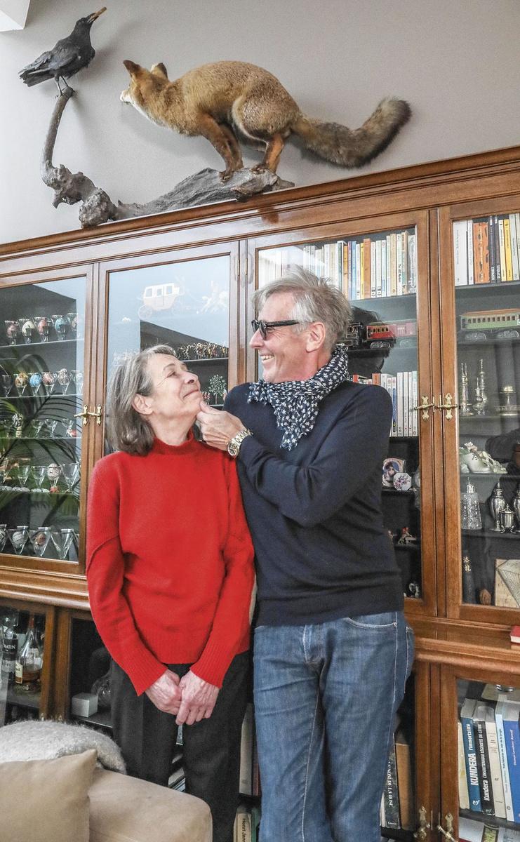 Avec Pierrette Broodthaers, avec laquelle Plastic Bertrand a tenu une galerie d'art.