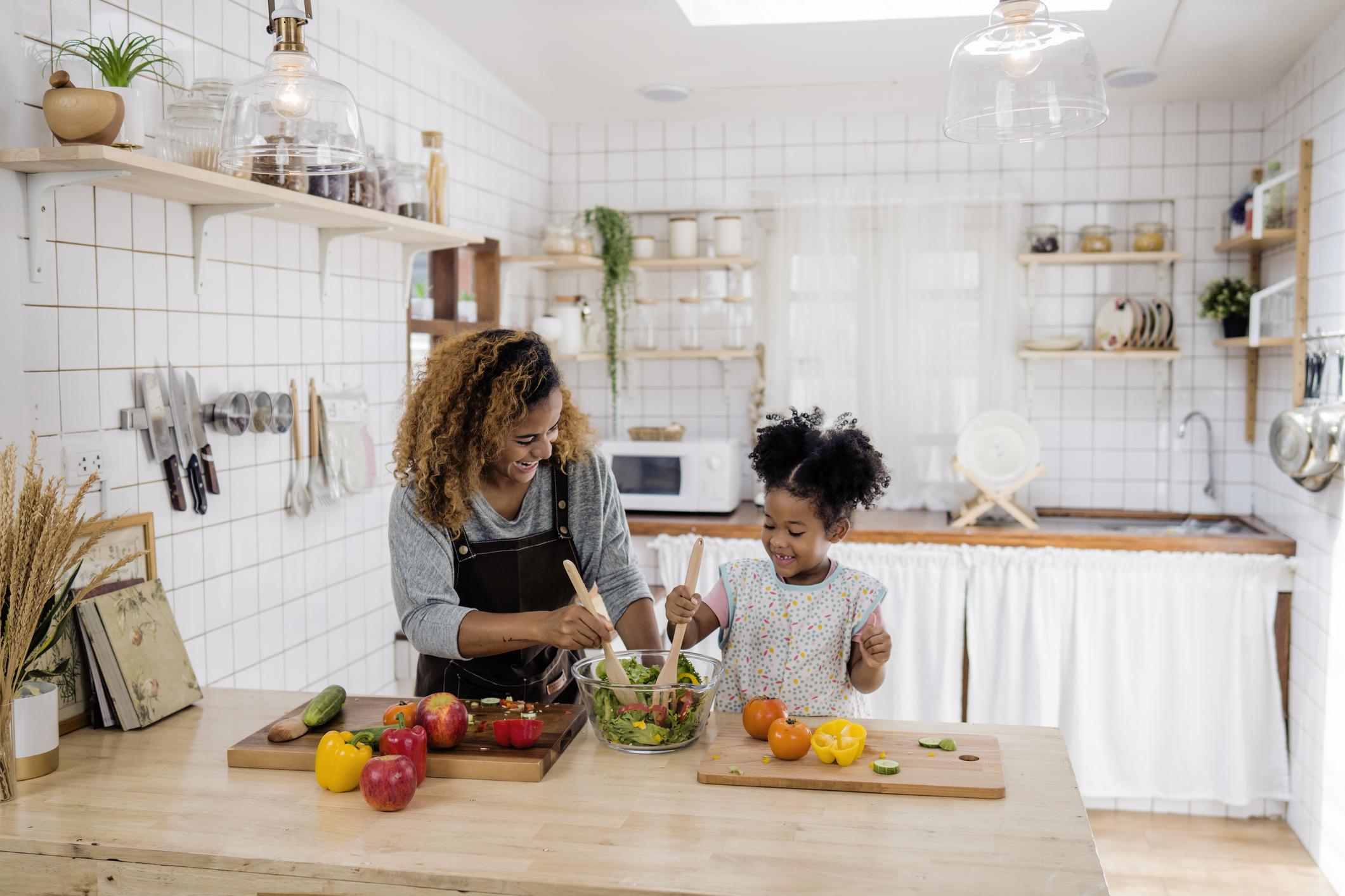 Locomotief Heiligdom onbetaald Tijd besparen in de keuken: 6 slimme tips die je leven makkelijker maken -  Libelle Lekker